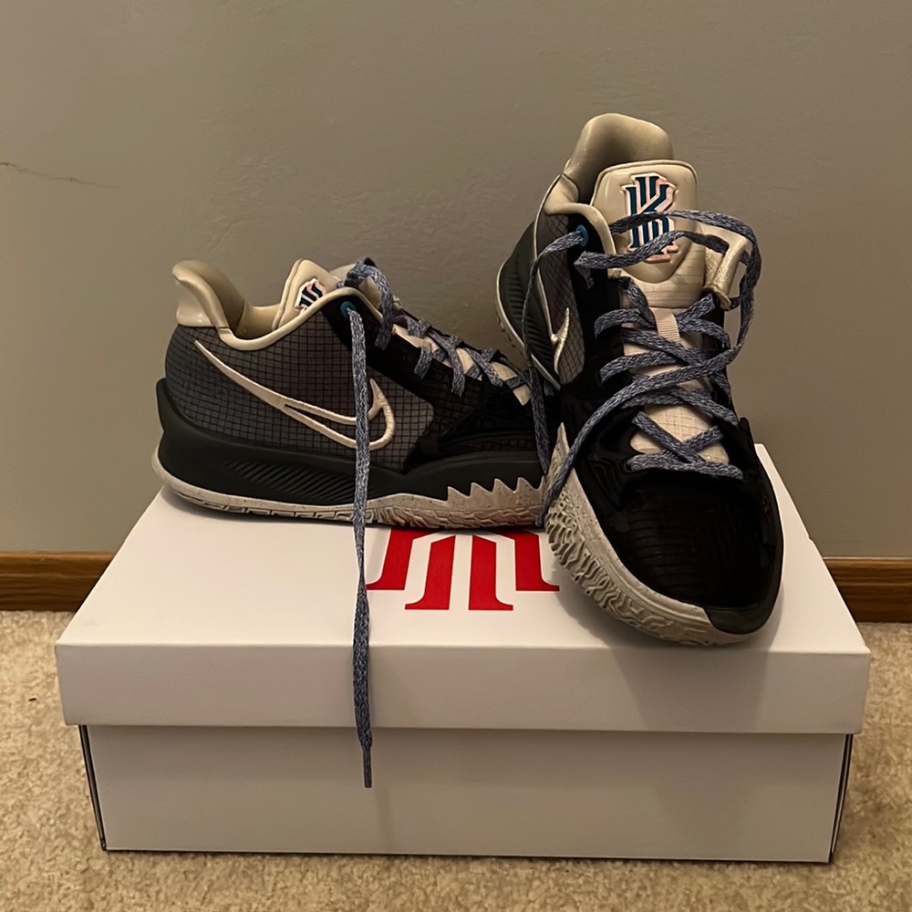 Kyrie low 4, brand new.